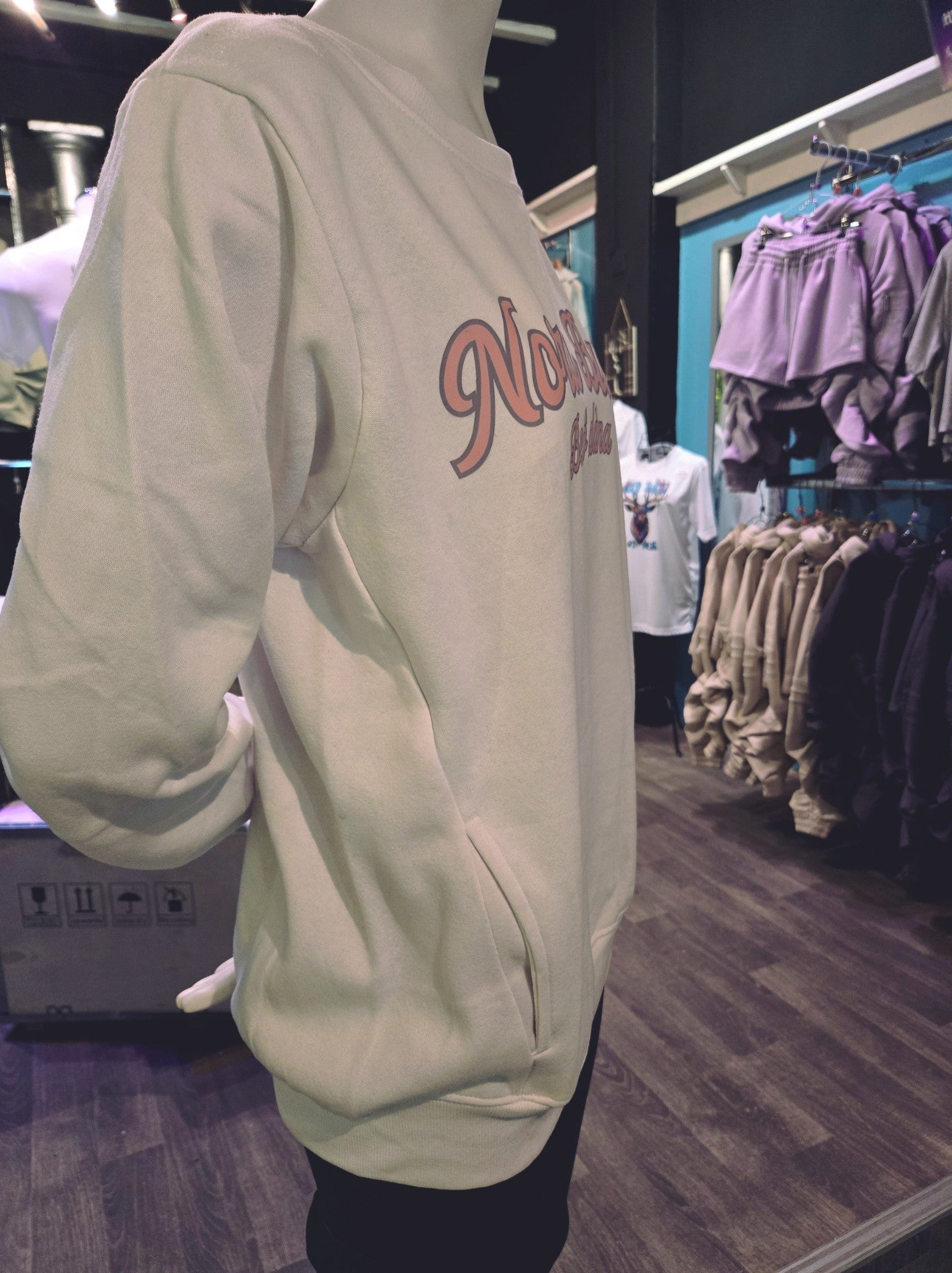 Casual Crewneck sweatshirt with pockets (White)