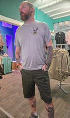 Man wearing light grey sports tshirt